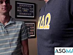 Carter Woods and Theo Bradys Frat Boy Stepfantasy Bareback Romp