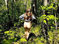 MissPopas Big Butt Takes Nude Forest Trail