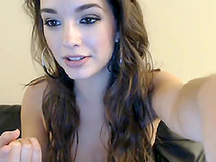 Pretty Sexy Teen Babe Loves to Pleasure Herself