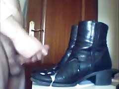 boots creamed slow motion