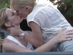 Lesbian &ndash; Kiara Diane and Tara Lynn Foxx love to fuck