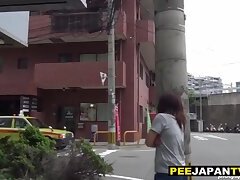 Japanese hottie pissing in public
